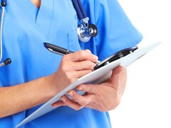 Atención de RT con médico particular, ¿libera a patrón ante el IMSS?