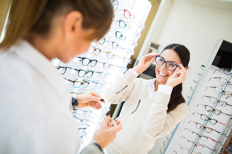 Deducción de lentes ópticos en la anual de personas físicas