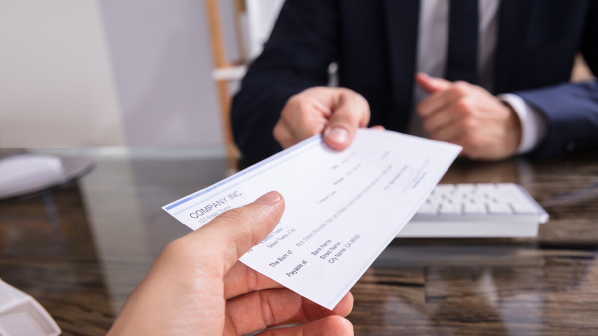 ¿Por anticipos de salarios debe emitirse CFDI?