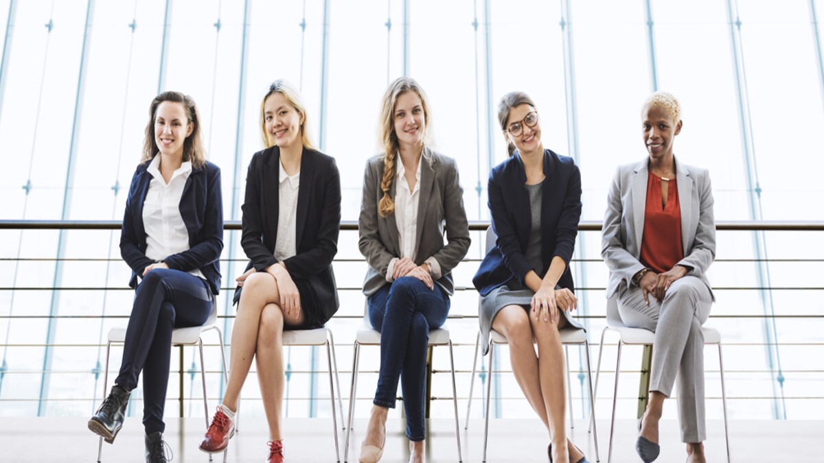 Manejo de los riesgos psicosociales de mujeres y menores